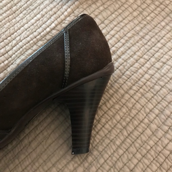 Merona Suede-Finish Brown Peep-Toe Heels - Picture 8 of 8
